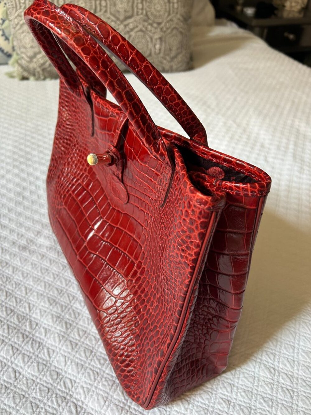 NWOT Longchamp Le Roseau Red Croc Embossed Medium Bag - Picture 2 of 7